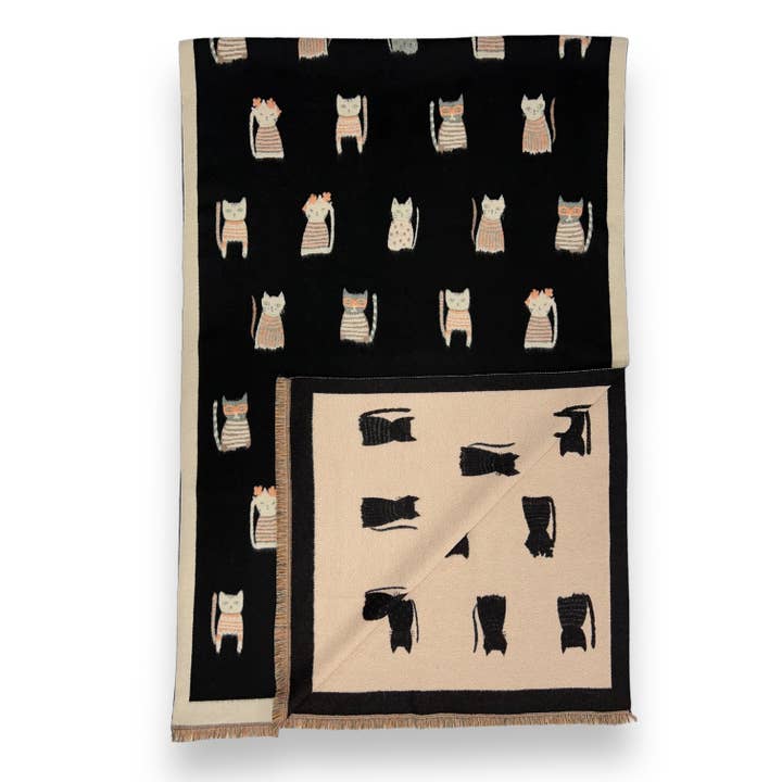 London Scarves – wholesale Scarf – Women's – Colourful Cats prints on reversible Wool blend scarf23