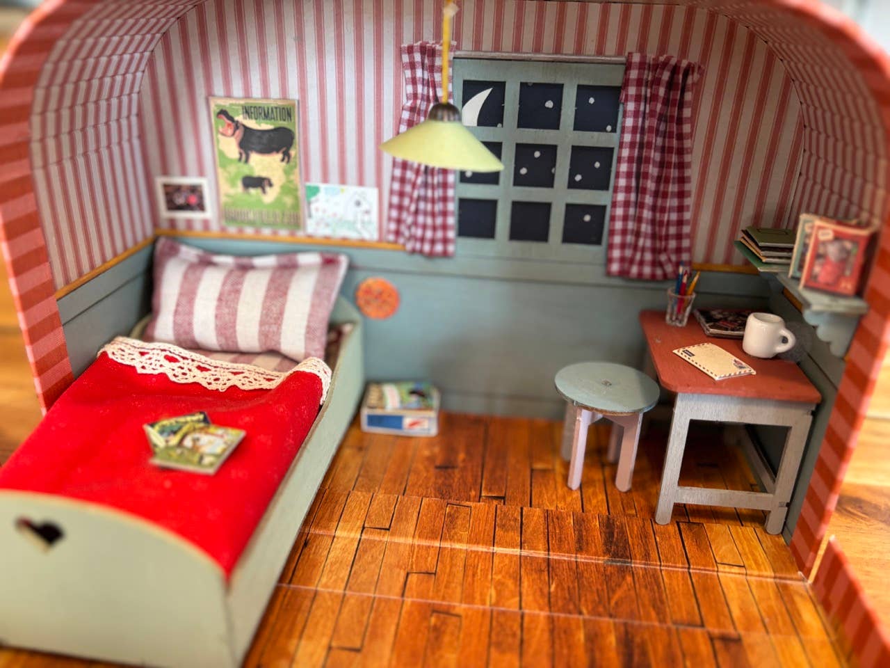 Het Muizenhuis - Vente Kit de bricolage – enfant - Mouse Mansion à emporter - Chambre à coucher3