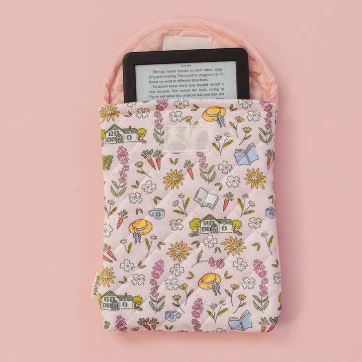 Pippi Post - Wholesale Book Cover - Anne of Green Gables Avonlea Quilted E-Reader Case1