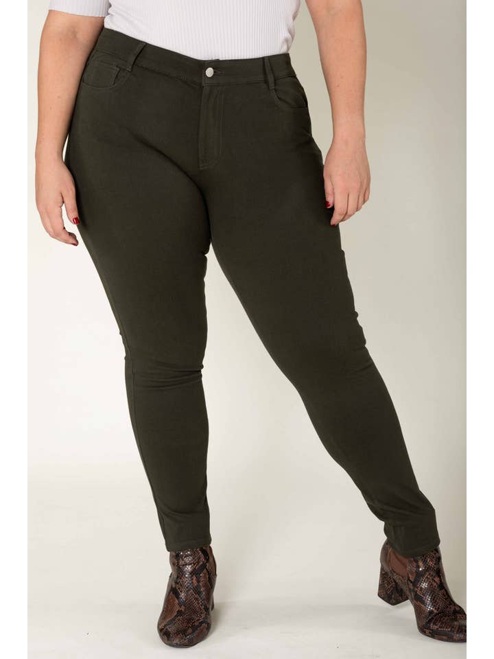 Nina Carter - Wholesale Fashion Leggings - Women's - Curve plus size stretch Legging/Jegging with Zip A0059
