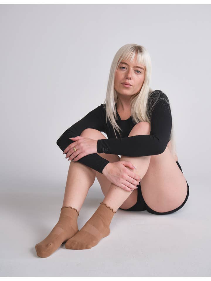 LUCKY HONEY - Wholesale Socks - Women's - Everyday Ruffle Cropped Crew Sock11