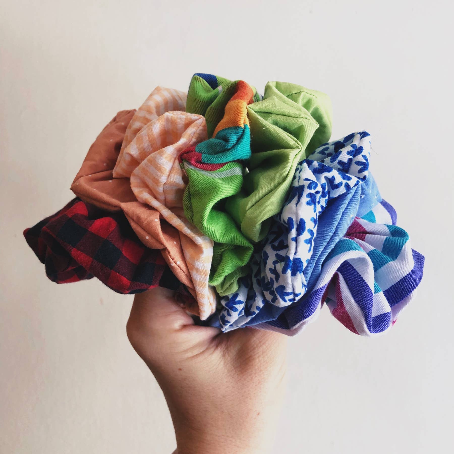 Create Good Company - Wholesale Scrunchie - Women's - Assorted Upcycled Scrunchie Set1