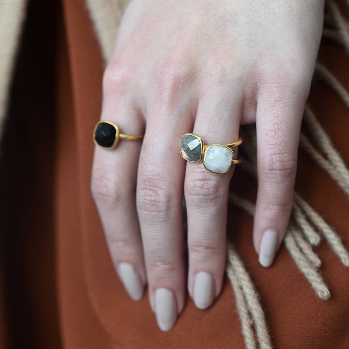 FELIX Z DESIGNS - Wholesale Single Stone/Solitaire Ring - Cushion-shaped Gemstone Ring (8mm)6