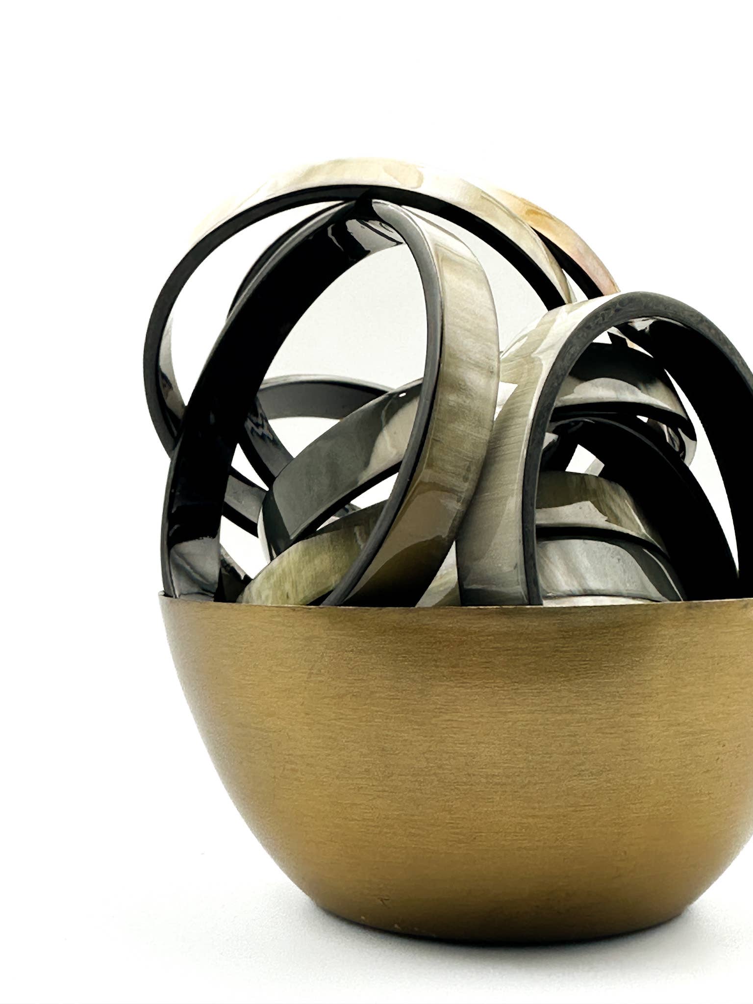 MAISON KIZO - Wholesale Bangle Bracelet - Lacquered buffalo horn bangle Width 1 cm Black3