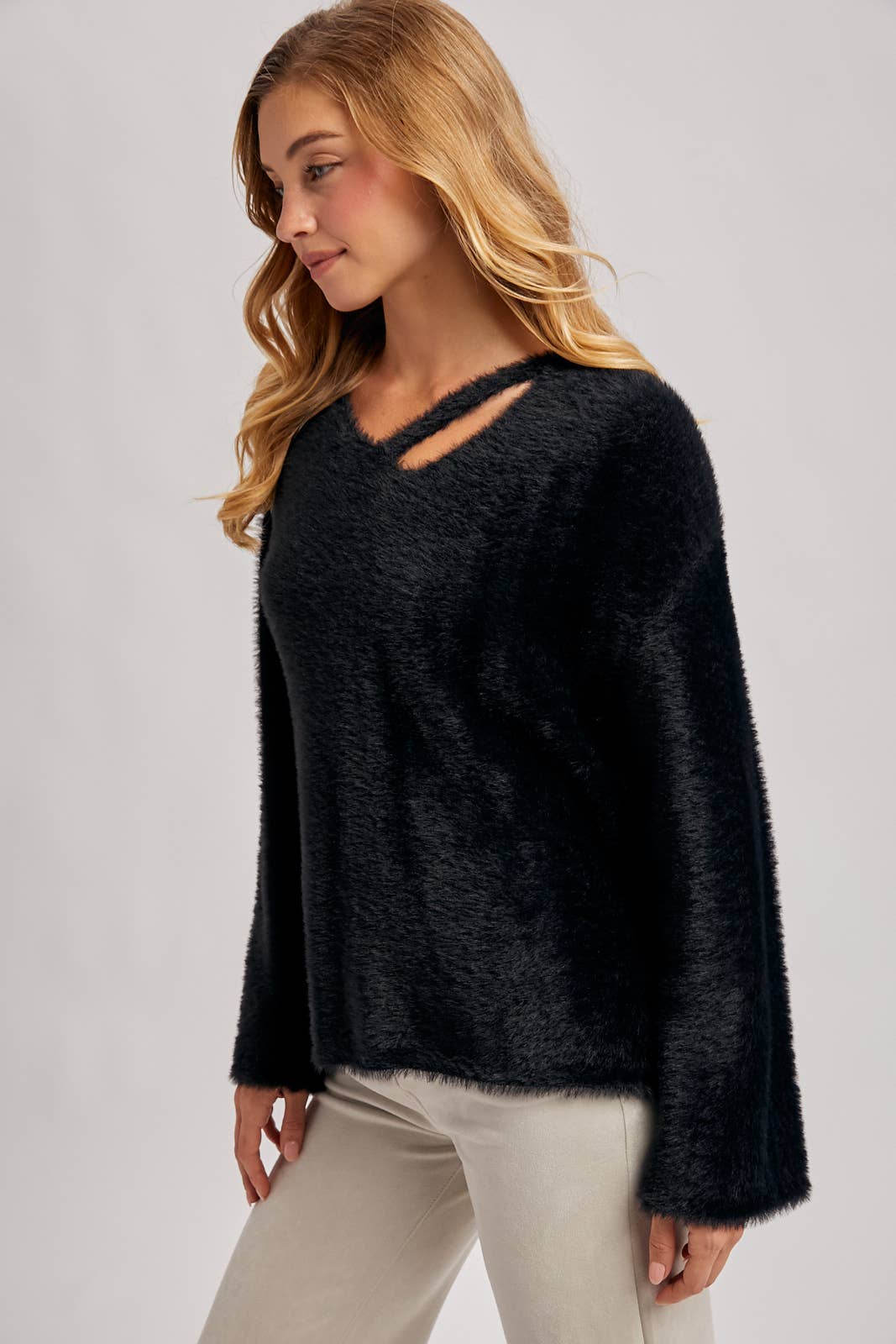 Bluivy - Venta al por mayor Forro polar - Mujer - JERSEY FUZZY CON TIRAS EN LA PARTE DELANTERA26