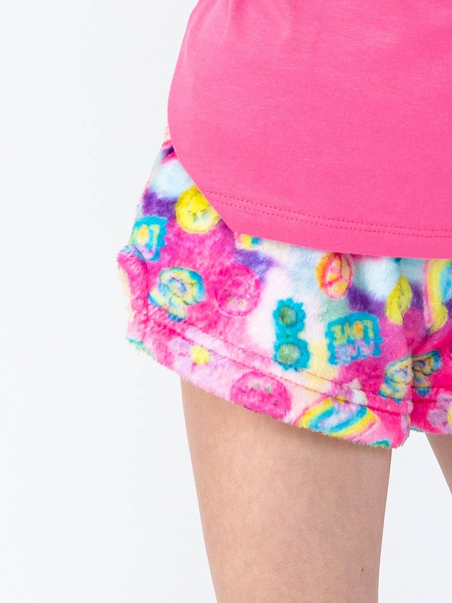 Limeapple - Wholesale Lounge Shorts - Kids - Girls Plush Lounge Shorts - Cookie Press1