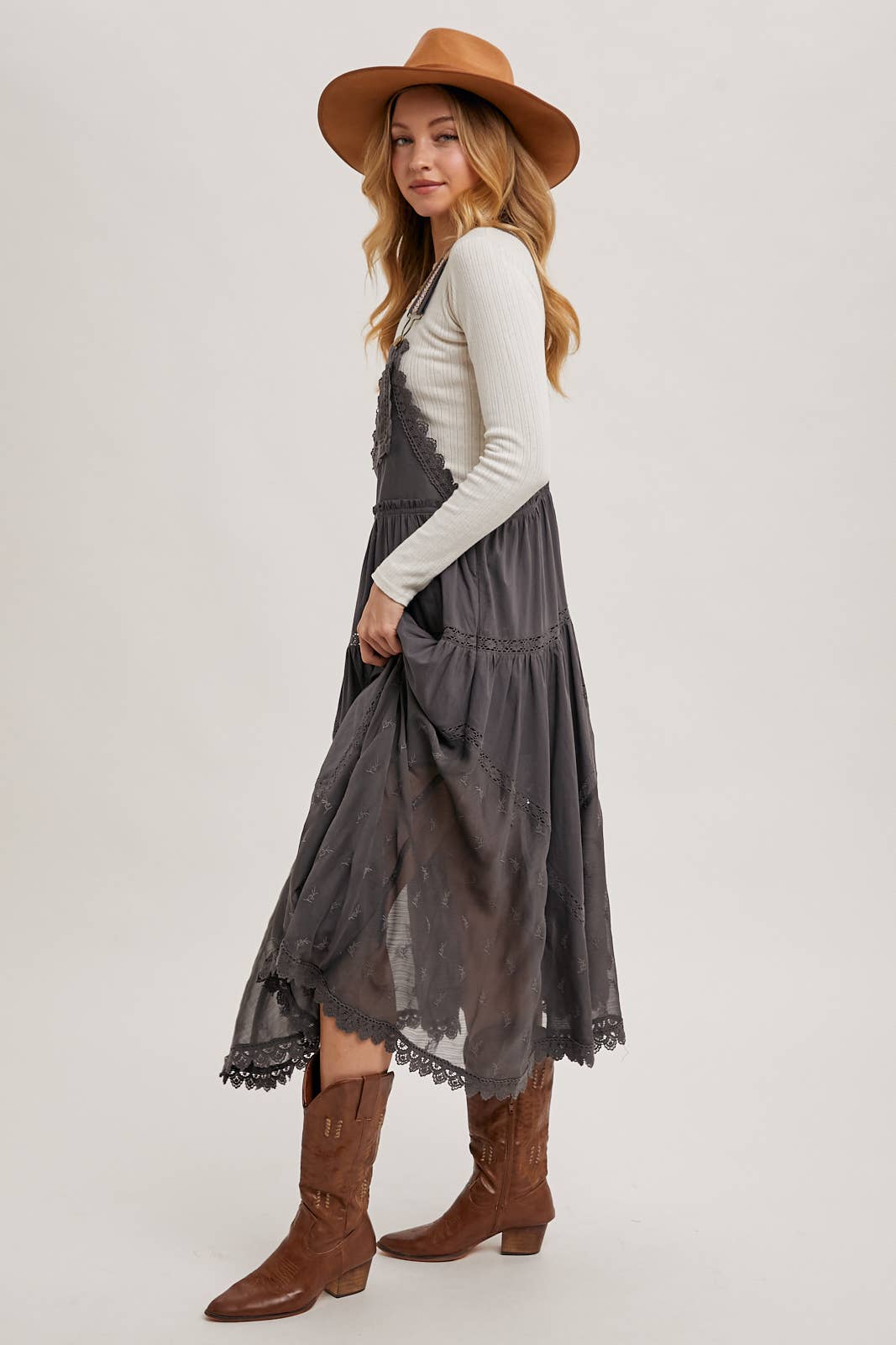 Bluivy - Wholesale Dress - Women's - LACE EMBROIDERED TULLE BIB MAXI DRESS5