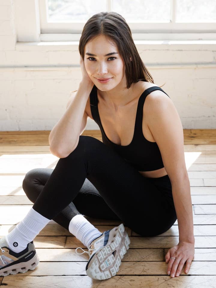 DYI Spring Seamless Set — BH und Legging in Schwarz für den Großhandel von DYI Define Your Inspiration