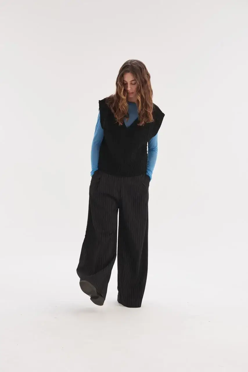 Handmade Originals Ukraine - Vente Pull sans manches – femme - Gilet en laine tricoté pour femme surdimensionné noir9