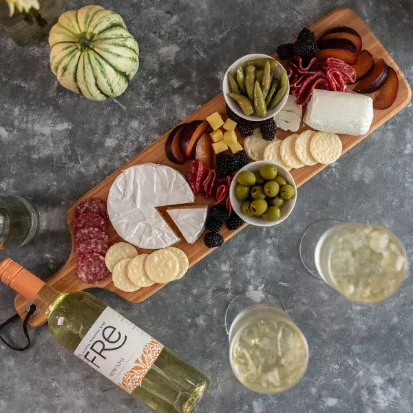 Zepeim - Wholesale Non-Alcoholic Spirits/Wine/Beer - Sutter Home Fre Moscato 3