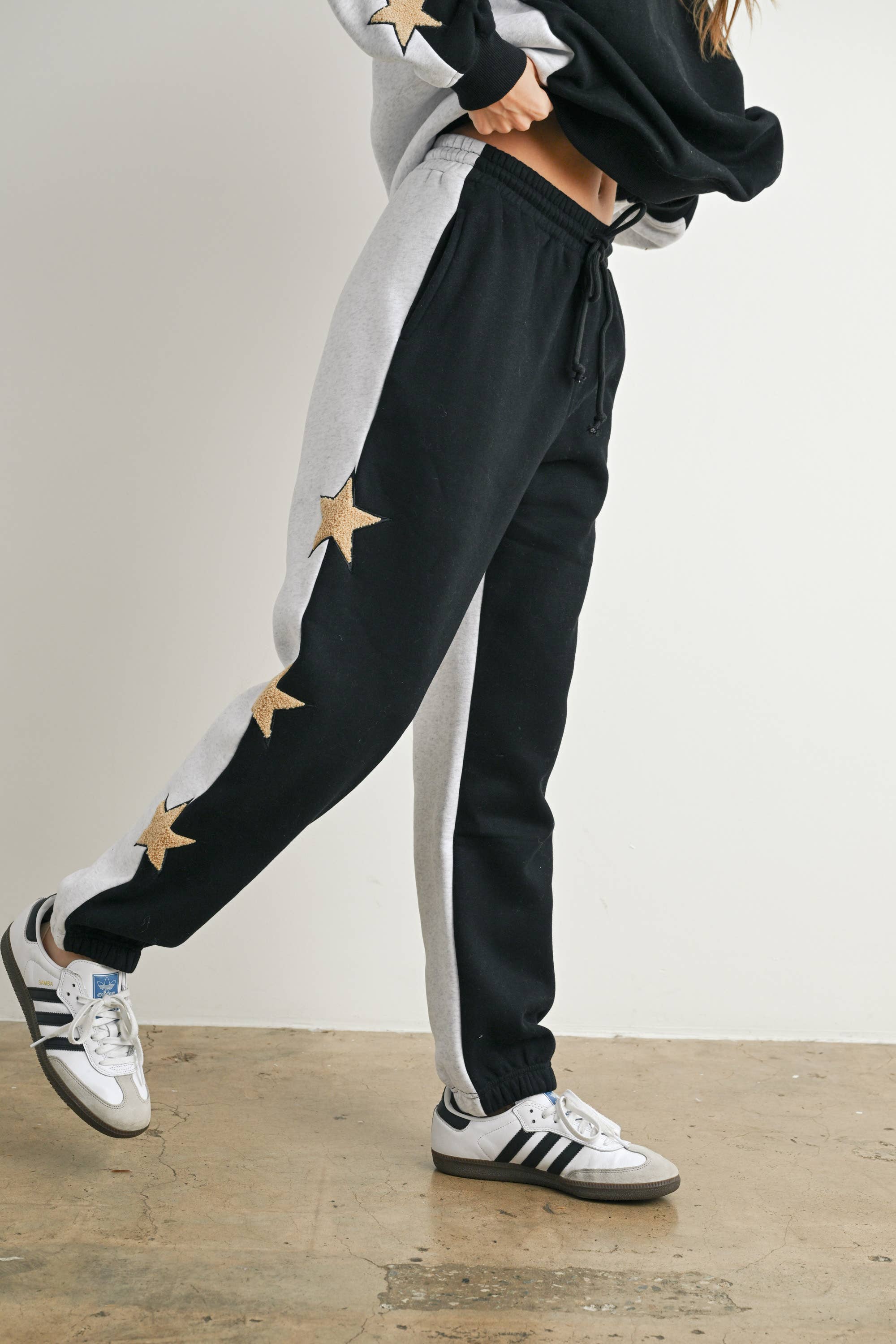 BUTTERMELON – wholesale Lounge Sweatpants/jogging bottoms – Women's – Color Block Sweatpants with Star Detail - BMP75707
