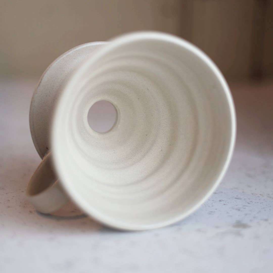 Gravesco Pottery – wholesale Pour-over & dripper – Handmade Ceramic V60 Coffee Dripper in 2 Color Options6