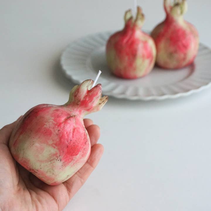House of Shokunin - Wholesale Novelty Candle - handcrafted Pomegranate candle handmade home decor candle4