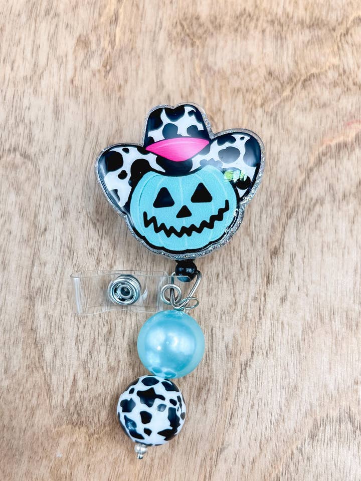 Cowboy-Kürbis-Ausweishalter | Lustiger Ausweishalter | Kuhflecken-Ausweishalter | Herbst-Ausweishalter | Ausweishalter | Austauschbarer Ausweishalter für den Großhandel von Hollow Grove Designs