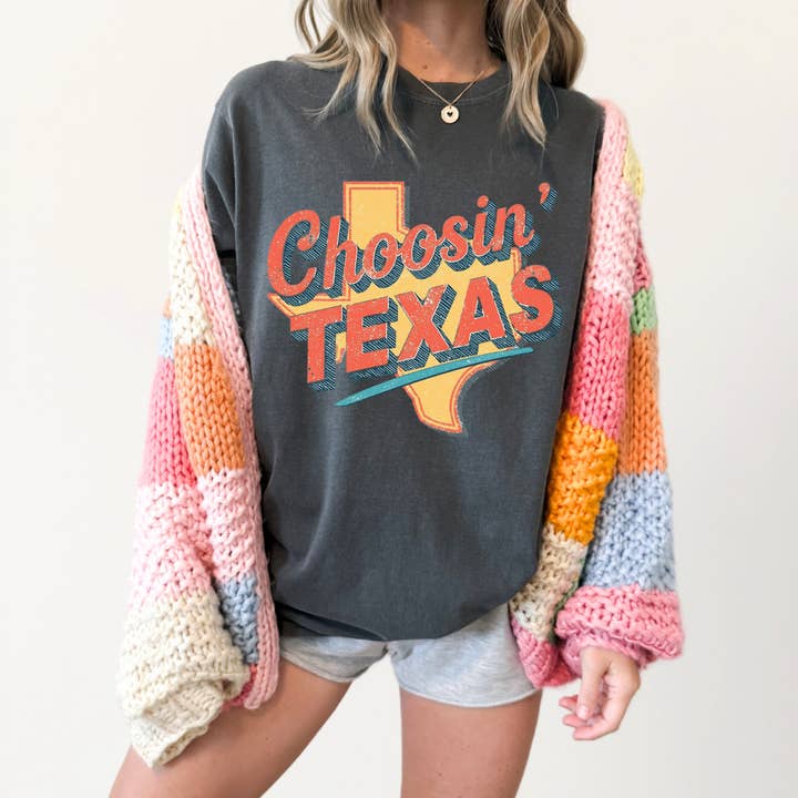 Choosin Texas | Country Music | Nashville Tennessee | Tshirt for wholesale by The American Honey