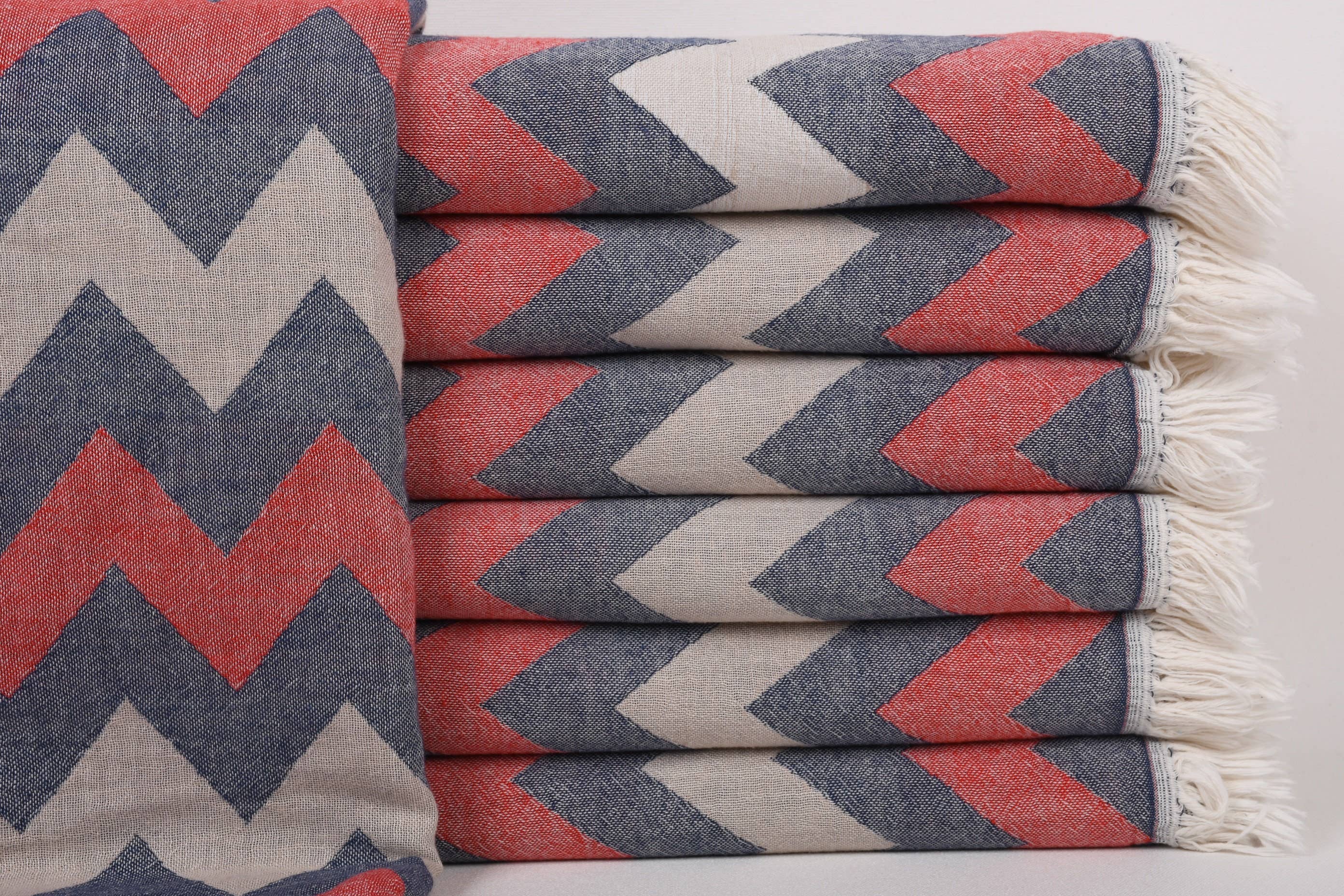 Organic Turkish Towels – wholesale Beach towel – Beach Towels, Red-Navy Blue Chevron Towel1