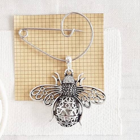 Ansteckbrosche Queen Bee für den Großhandel von Zamsoe