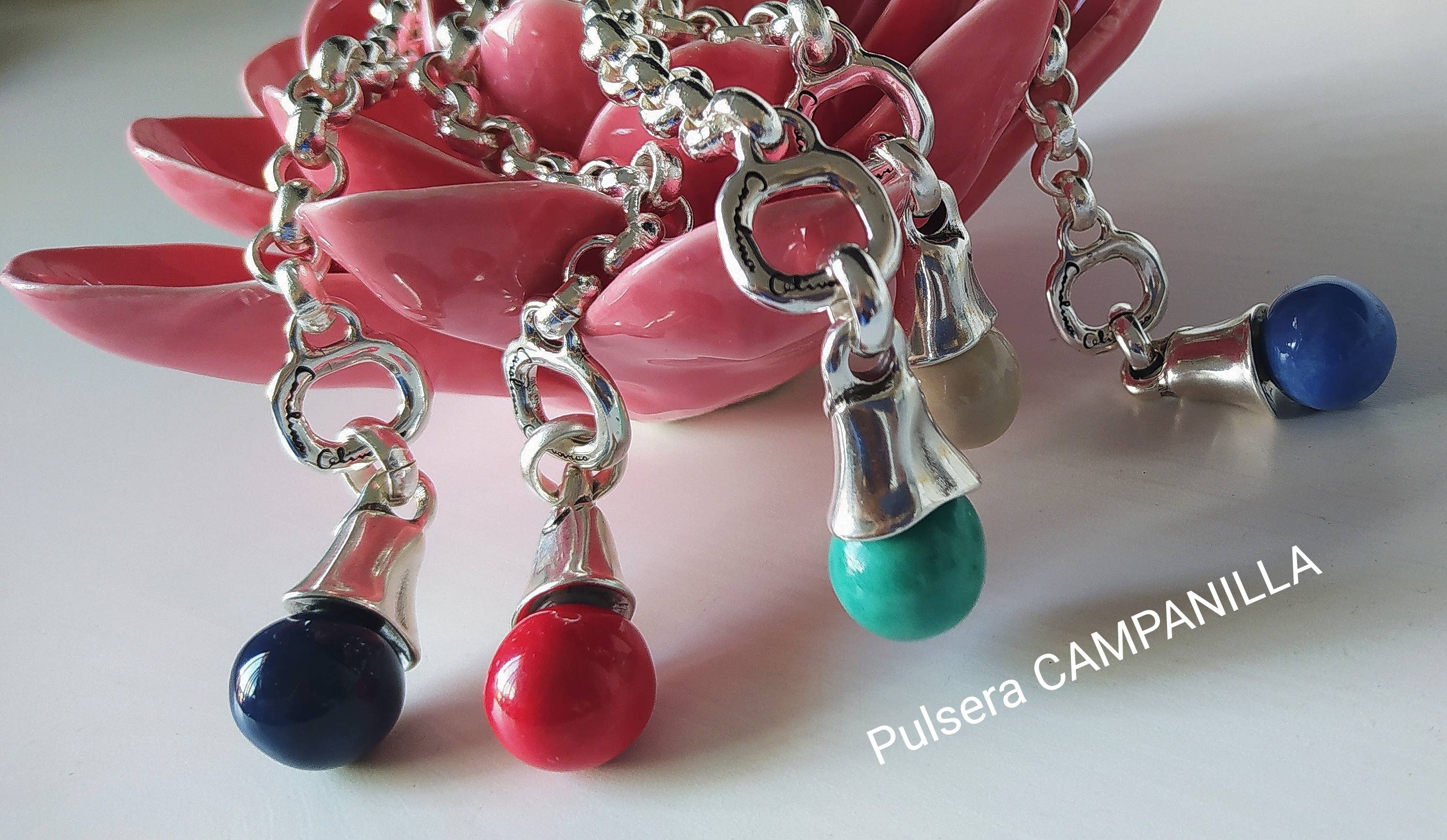 Joyas Carolina Olivares - Wholesale Charm/Dangle Bracelet - Campanilla II bracelet1