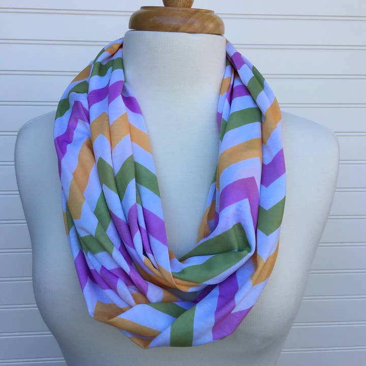 Mardi Gras Infinity tørklæde med dæmpede farver for engroshandel hos SongLily