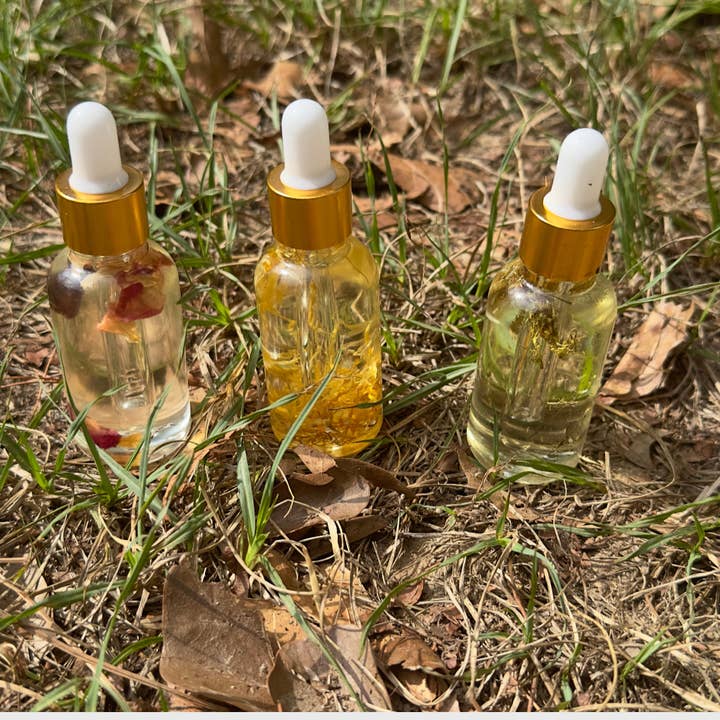 The Golden Yoni - Wholesale Bath/Body Oil - Herbal Yoni Oil Sets1