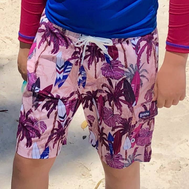 Short de surf | Surf's Up ! pour la vente par Tic Tas Togs