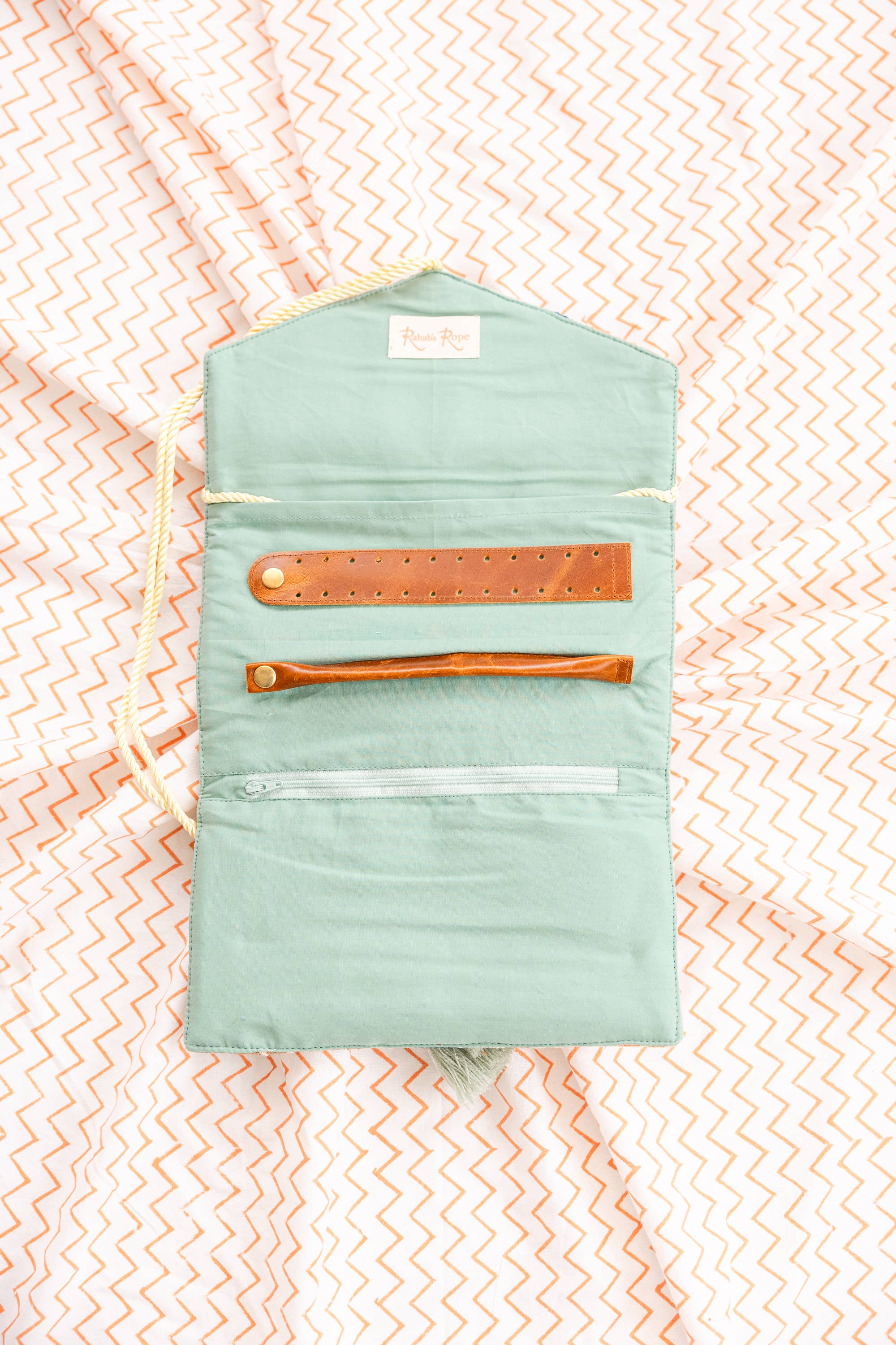 Rahab's Rope - Wholesale Jewelry Box/Organizer - Embroidered Velvet Jewelry Organizer Mint1