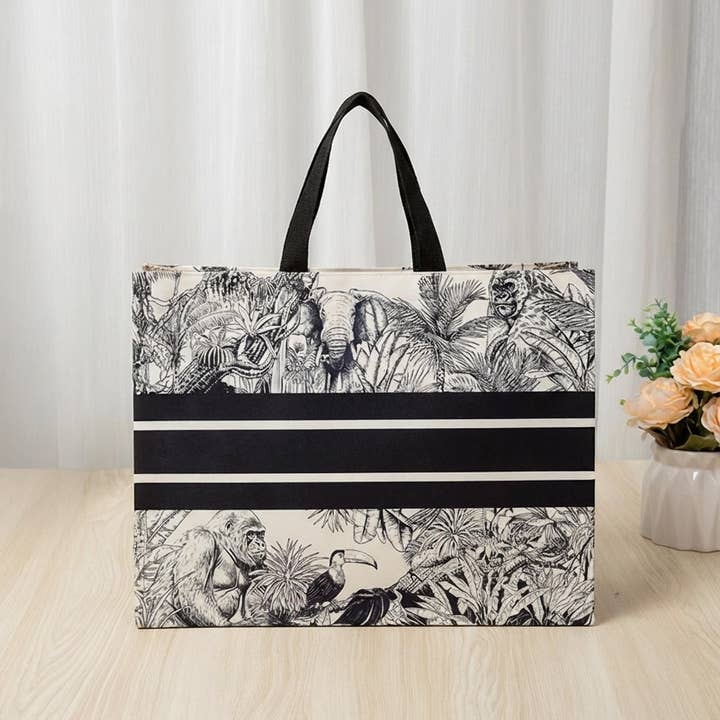 ByHome - Wholesale Gift bag - 50pc, 3 Size Black Stripe Jungle Line Art Non-woven Gift Bag5