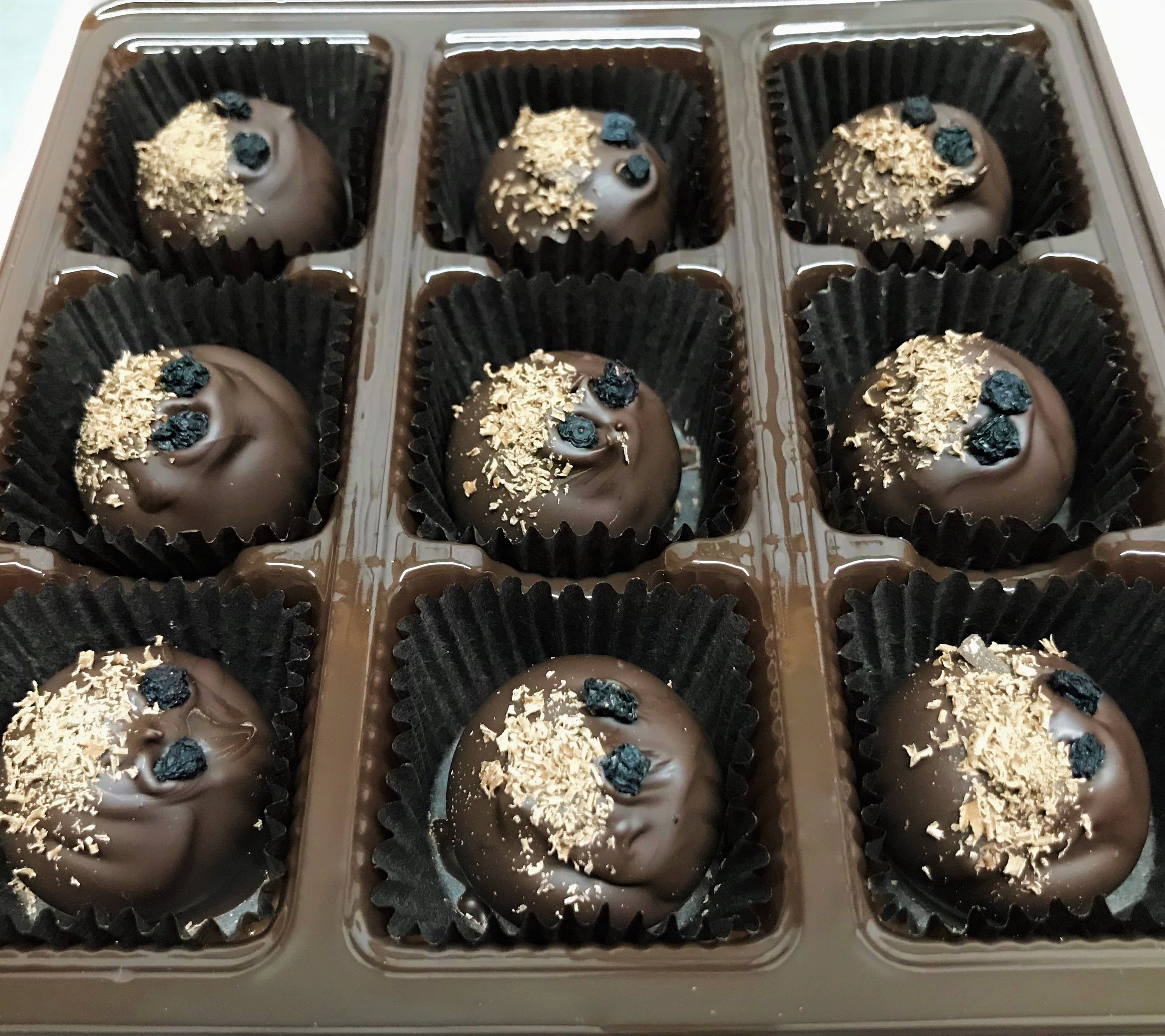 Wildflower Confections - Venta al por mayor Caja de bombones - Chocolates de arándano silvestre de Montana (¡chocolate oscuro VEGANO!)1