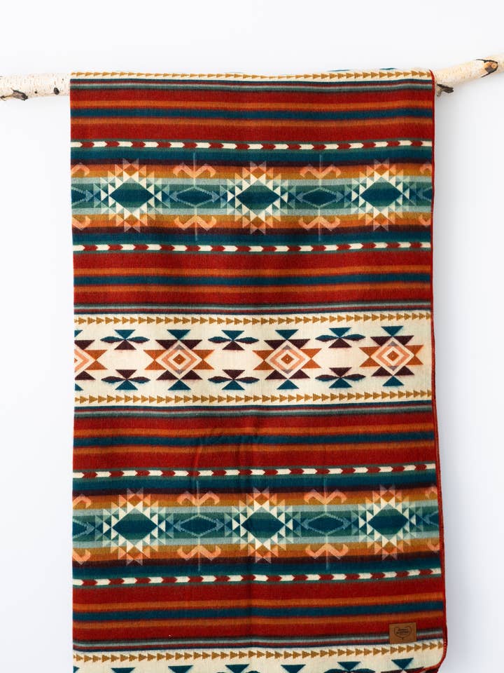 Couverture double Equator - Fire at Night pour la vente par Heartprint Threads