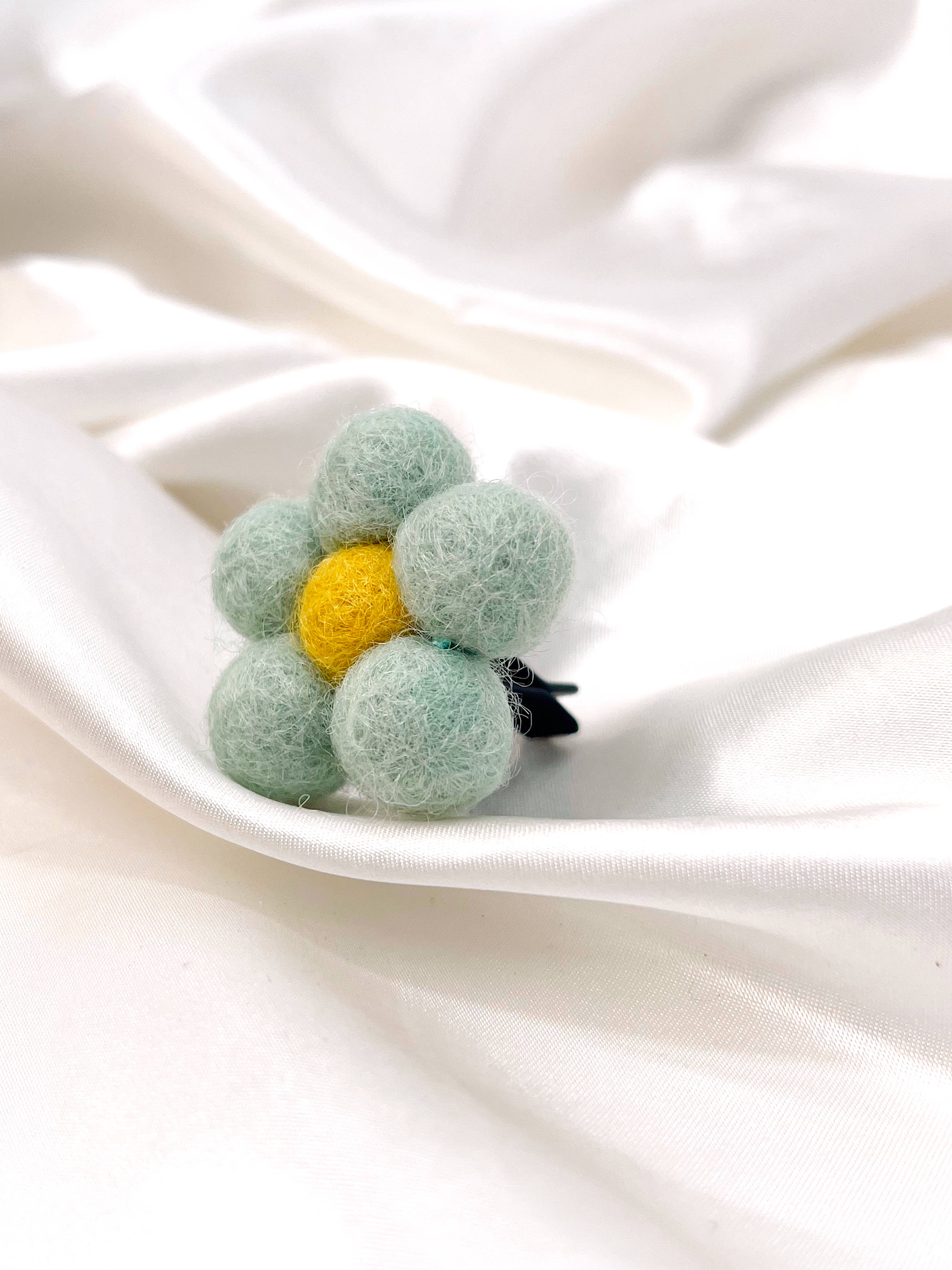 Golden Hour Designs - Wholesale Car Decorative Charm - Women's - Flower Car Vent Clip - Cute, Felt, Accessories2