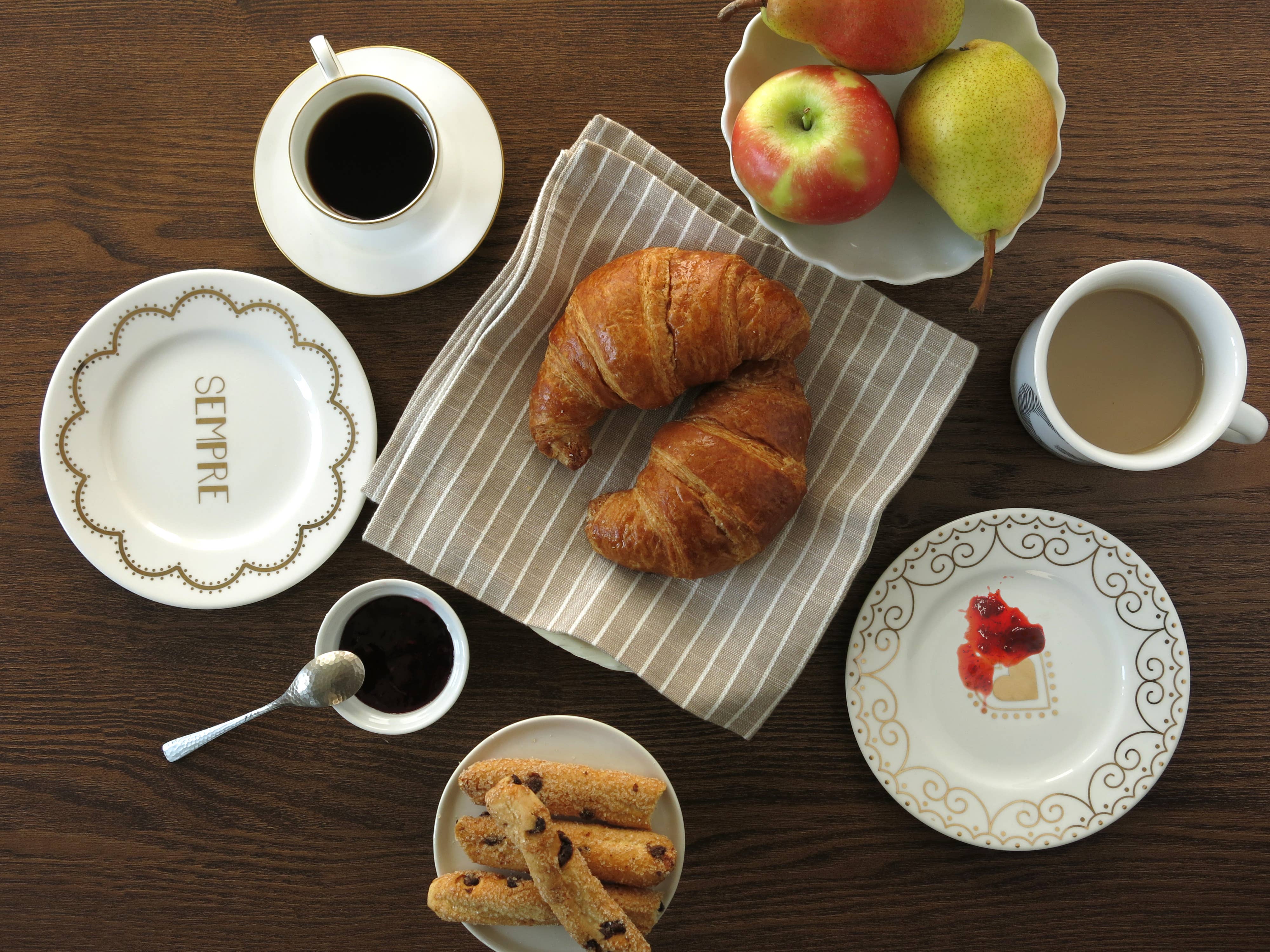 ilaria.i - Wholesale Dinner Plate - ALWAYS - Porcelain plate with gold writing2