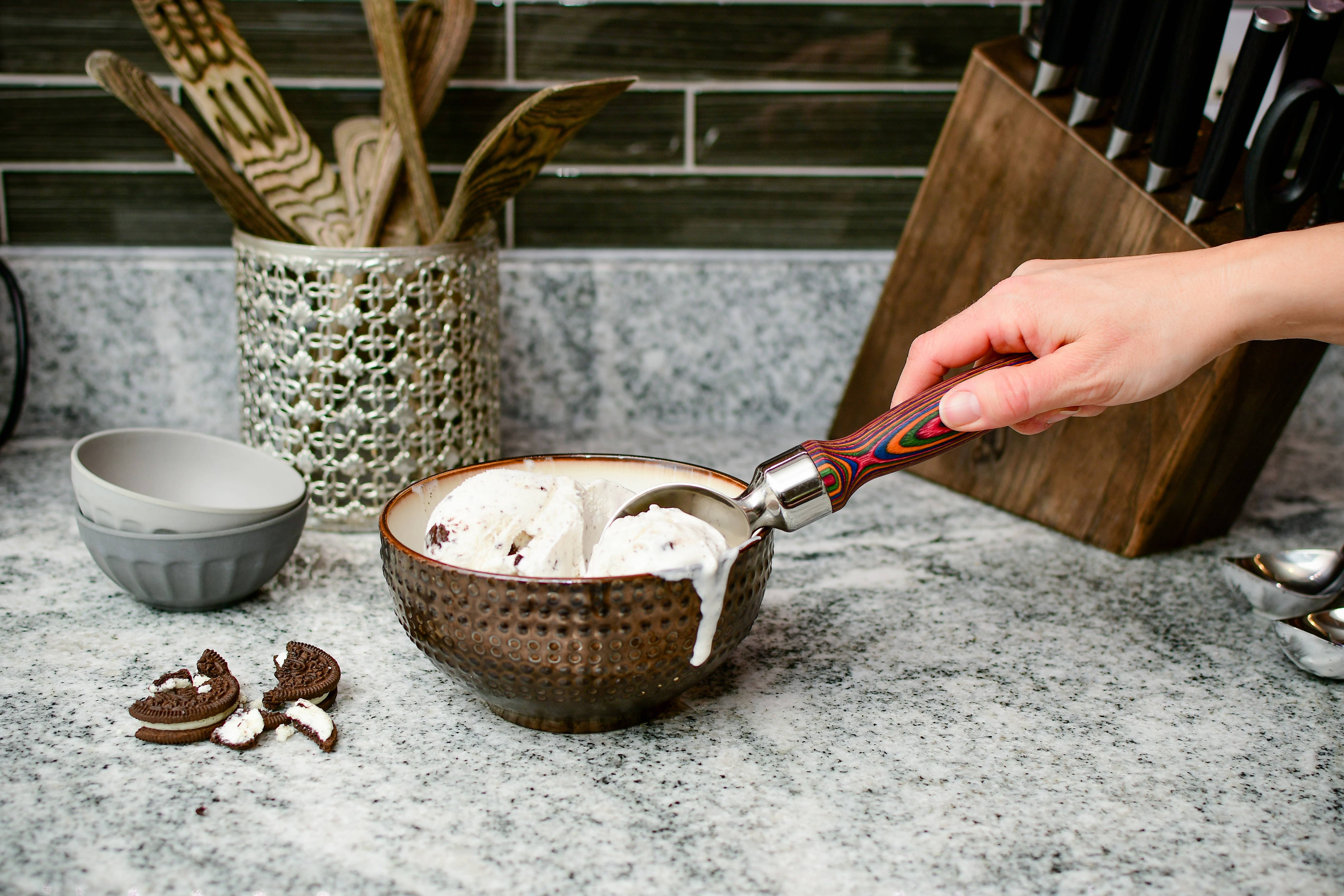 Island Bamboo - Wholesale Ice Cream Scoop - 8.25" Rainbow Ice Cream Scoop3