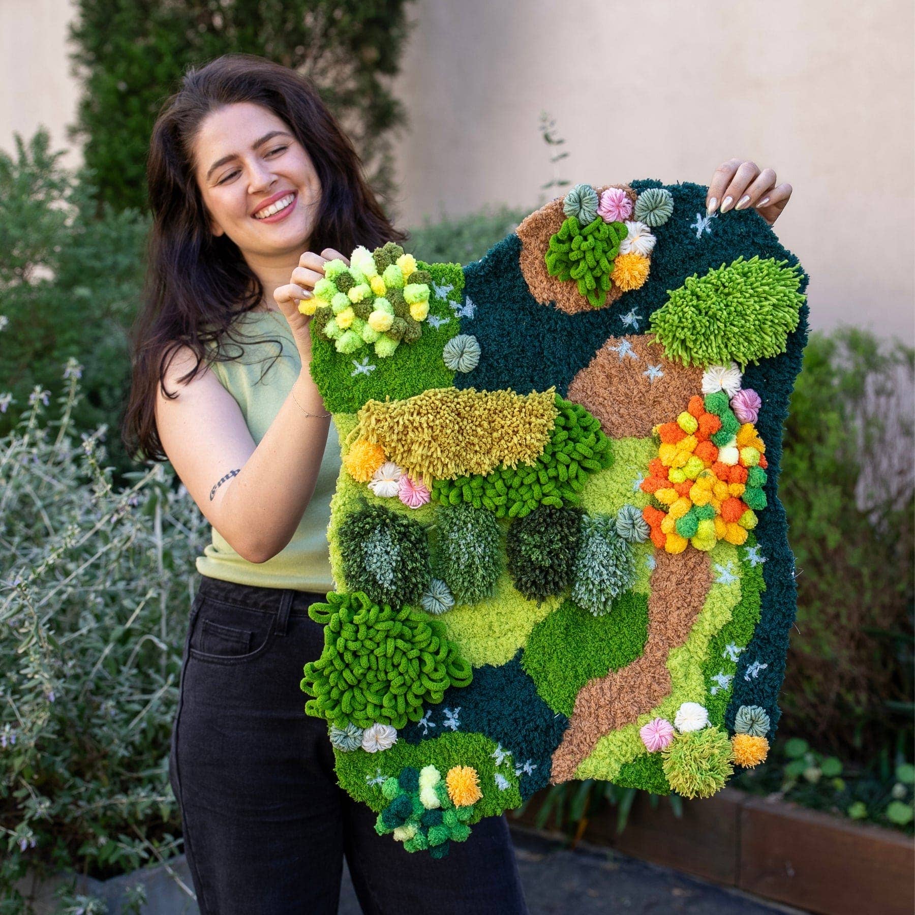 Craft Club - Wholesale DIY Craft Kit - FOREST FLOOR - Moss Rug Making Kit1