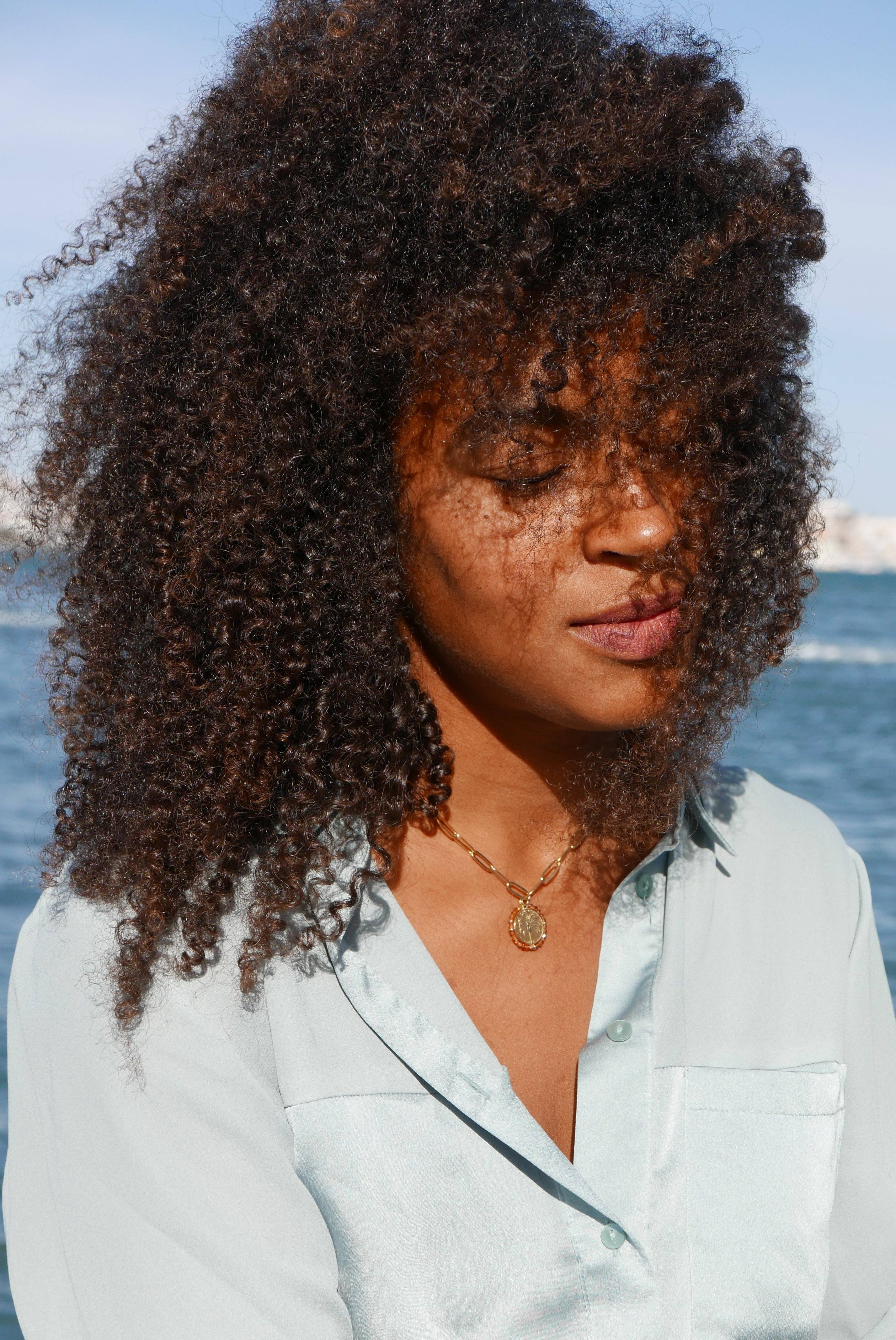 Palas - Wholesale Pendant/Charm Necklace - Palma Sand - golden chain necklace with medal and stones3