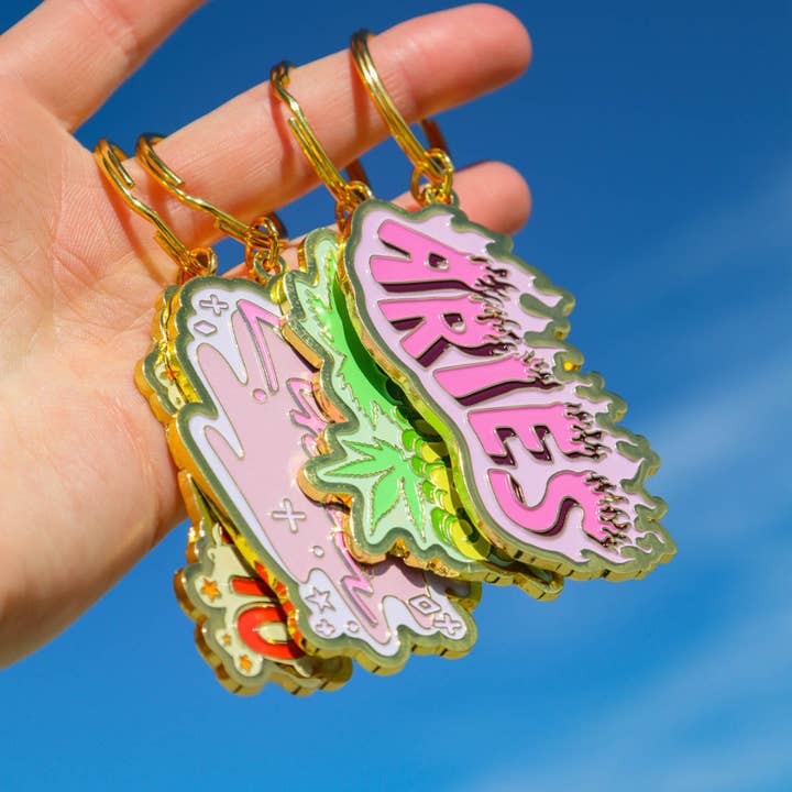 Porte-clés du zodiaque pour la vente par Sunthing Studio