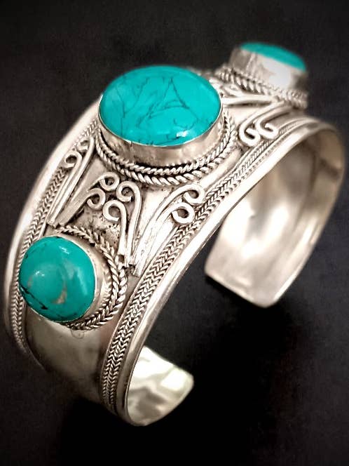 Marpha Tibetan bracelet with turquoise stones for wholesale by Unique Brand