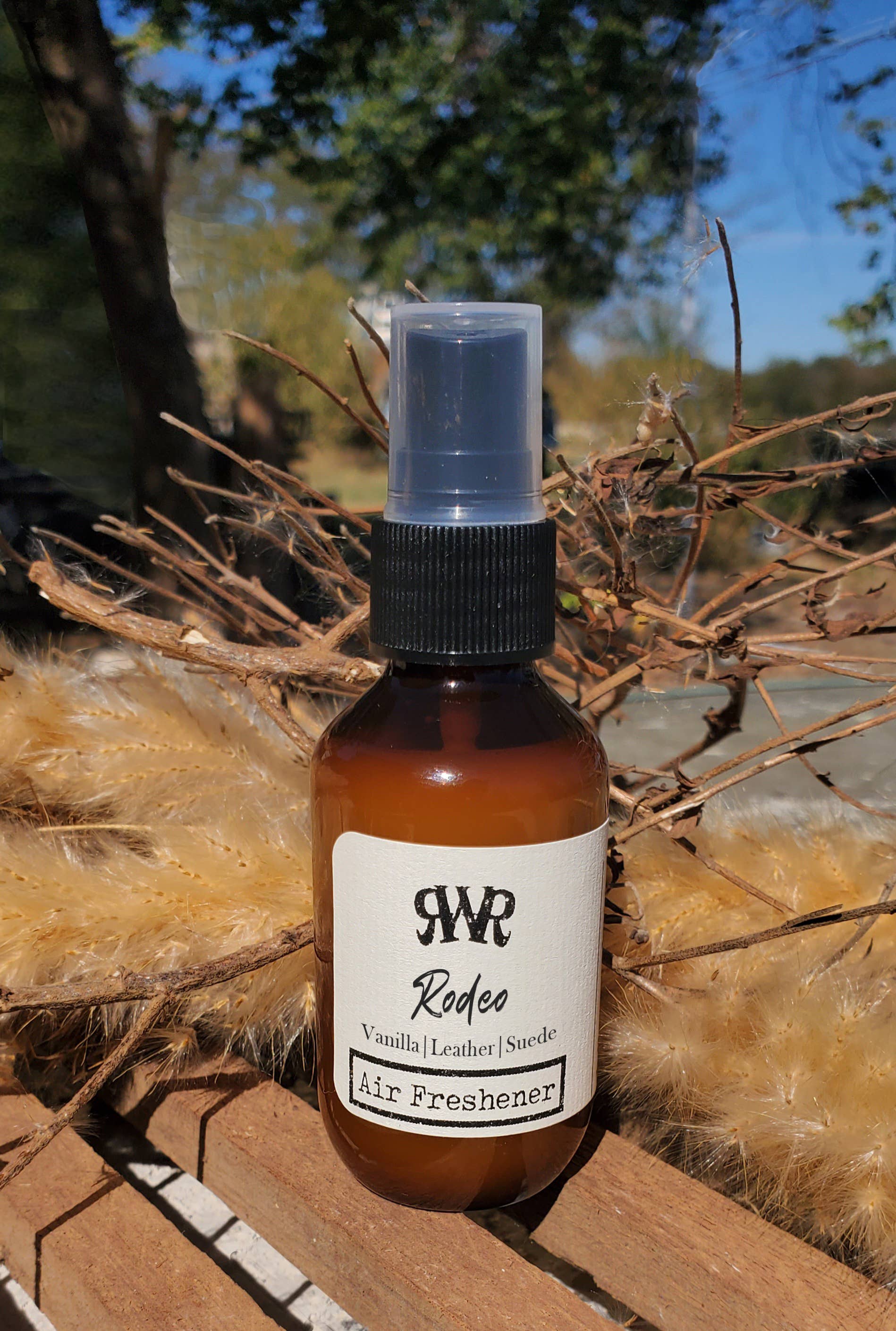 Rusty Water Revival, LLC. - Vendita all'ingrosso Candela in vasetto - Candela Rodeo in legno con stoppino, cera sciolta e spray2