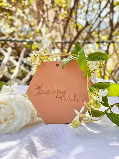 HUSET AV LYCKA för wholesale av Marie-Sophie Maury
