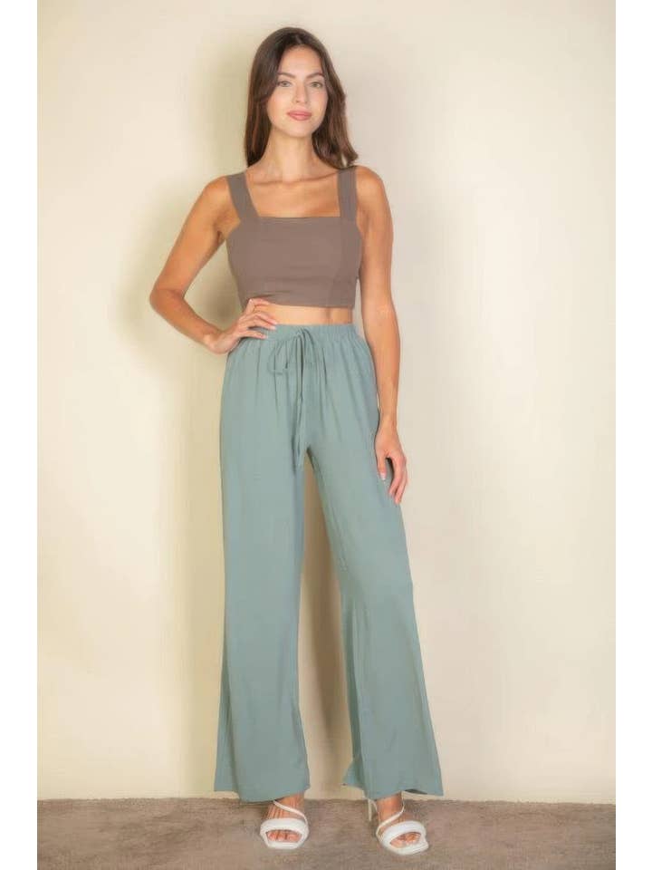 CC Wholesale Clothing – Engroshandel Bukser - Dame – Minimalistiske bukser med snøring i taljen1