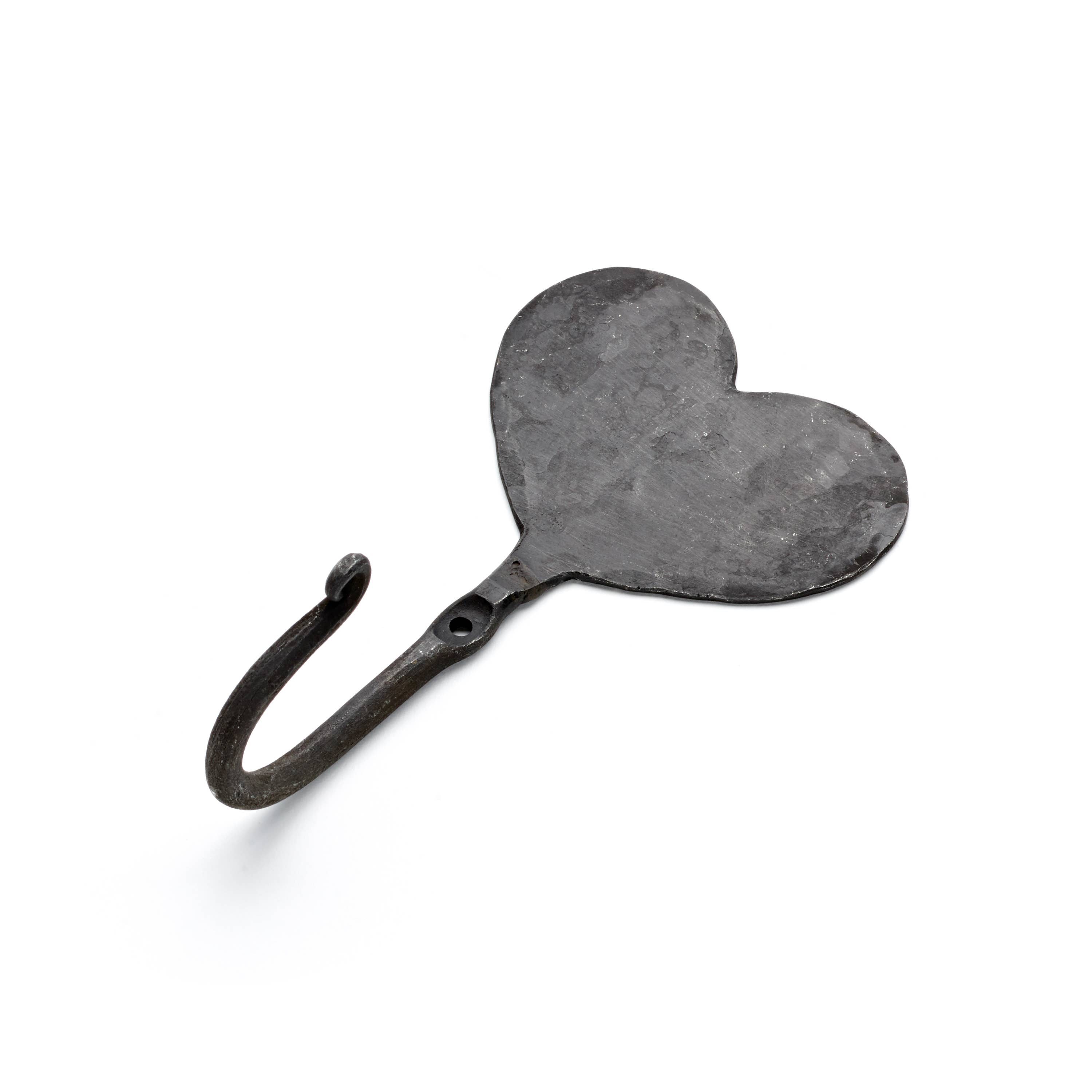 Gadsby – wholesale Wall hook – Large Wrought Iron Heart Wall Hook