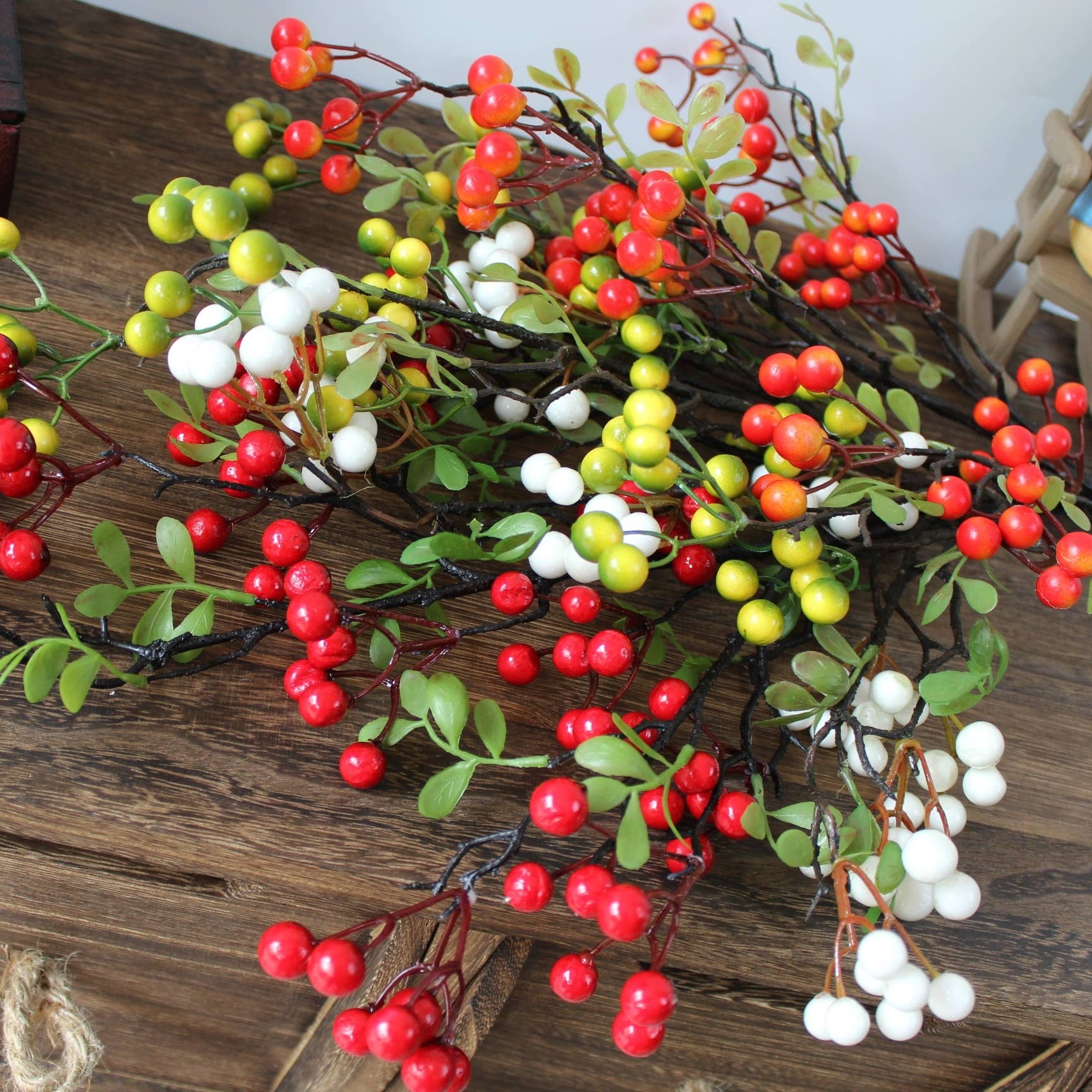 ACNITE(We cover U.S. import duties) – Engroshandel Kunstige blomster – Røde bær kunstige frugter efterårs juledekoration til hjemmet6