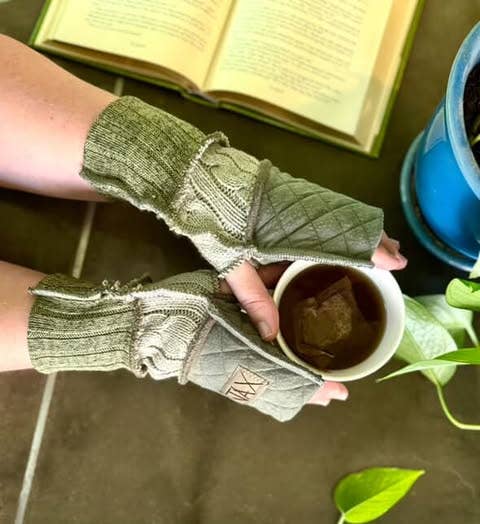 Jax Upcycled - Wholesale Gloves - Women's - Upcycled Unisex Fingerless Gloves choose the vibe color8