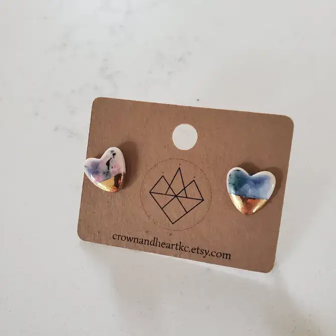 Crown & Heart – Engroshandel Ørestikkere – Heart Stud Øreringe3