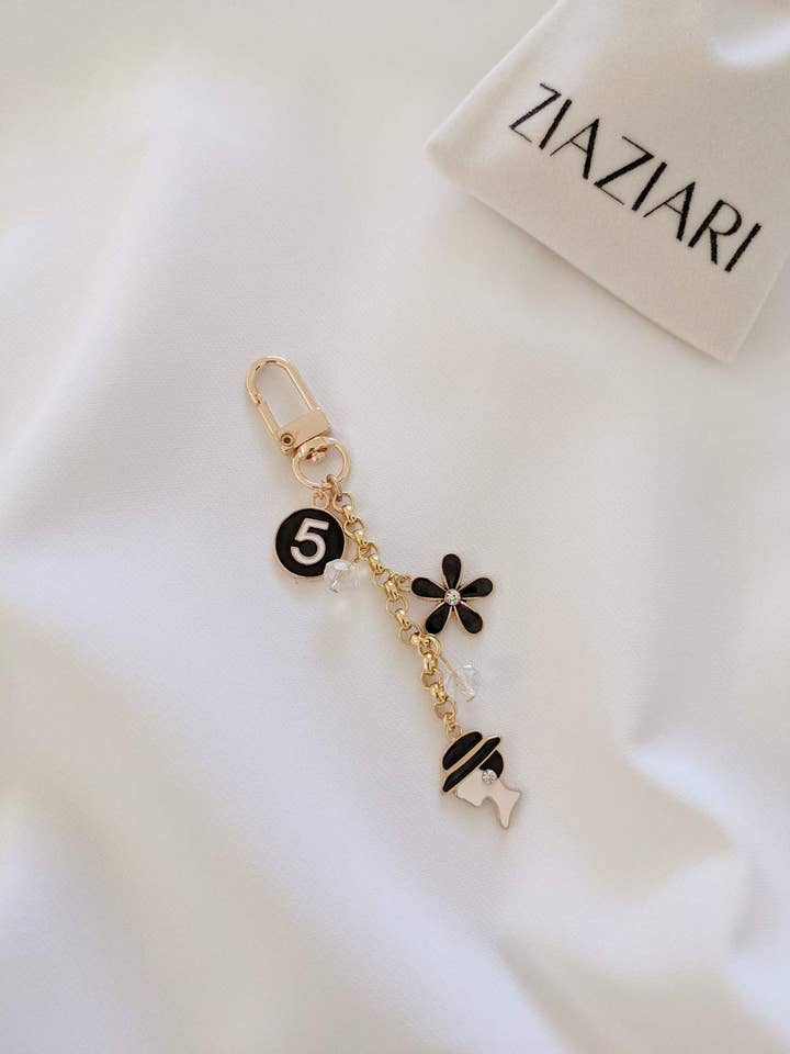 Coco No.5 ikoniske taske charme for engroshandel hos Ziaziari