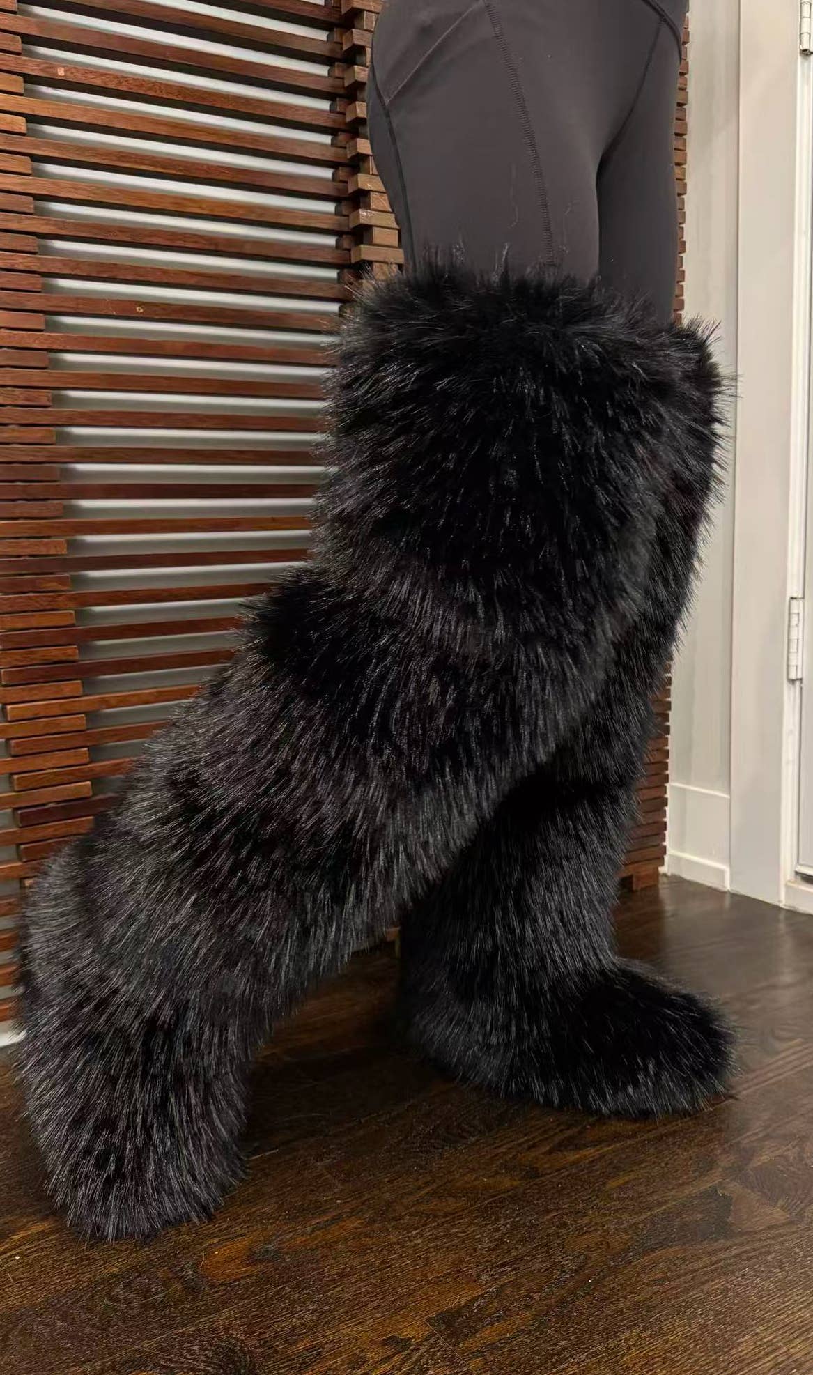 C&Y Accessories  INC – Botas - Mulher por atacado – Pele 013