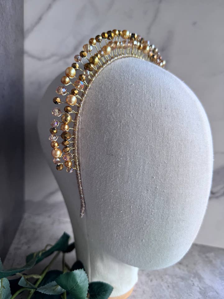 Couronne perlée en or pour la vente par Preciuspearls