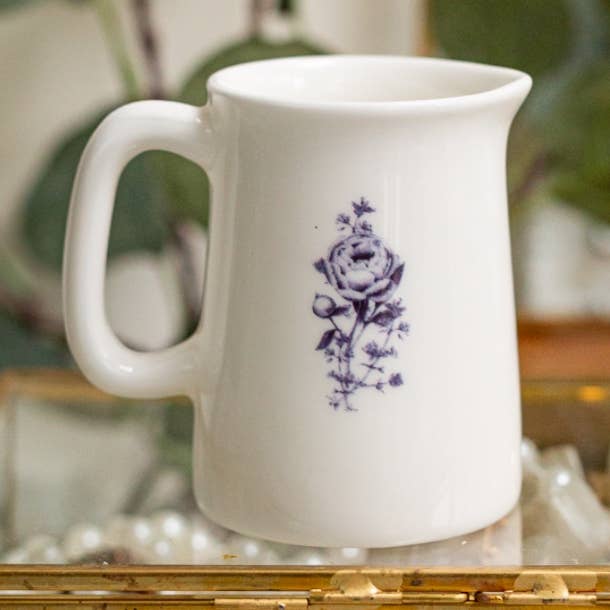 Château Mini Cruche dans une Boîte Cadeau pour la vente par Toasted Crumpet (We Pay All US Duties & Tariffs)