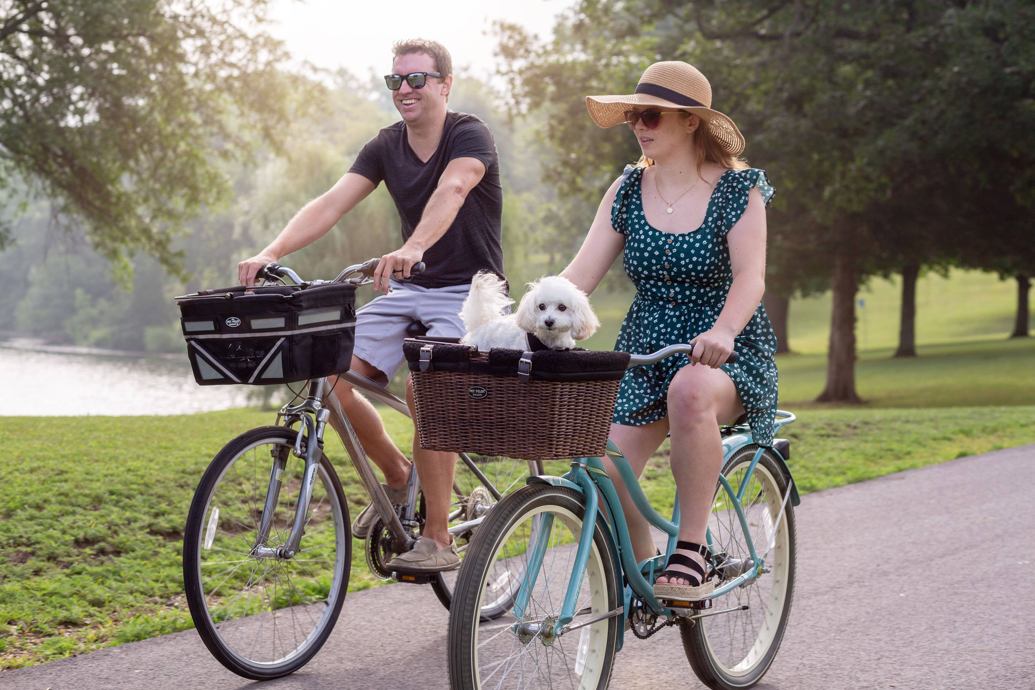 Travelin K9 – Engroshandel Kæledyrstransporttaske – Hund – Travelin K9 Hundekurv til cykel i flet med låg6