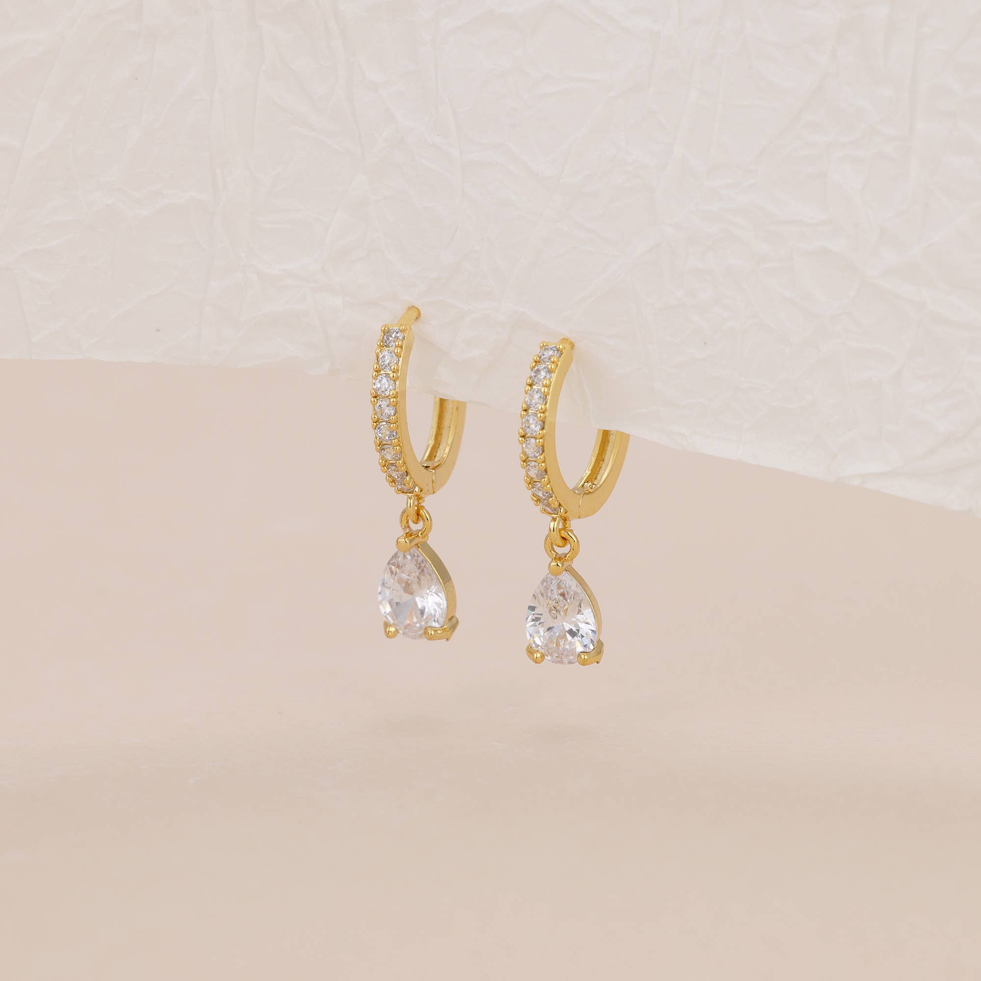 Melange Blanc - Vente Petits anneaux - Boucles d'oreilles pendantes créoles à charnière en forme de larme dorée avec baguette E0195