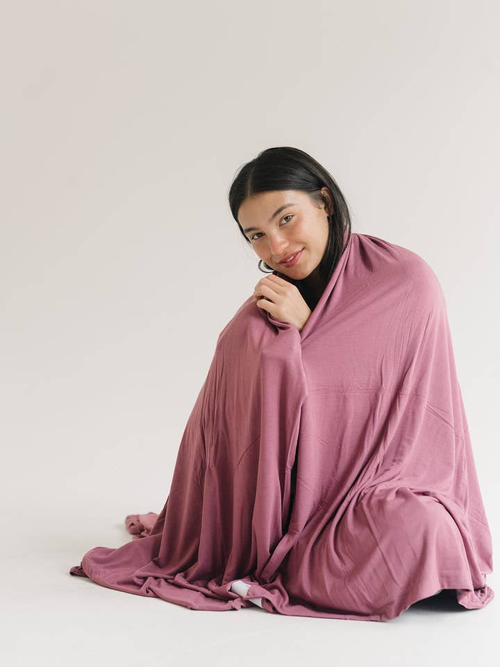 Wuvvy - Wholesale Swaddle - Baby - Berry2